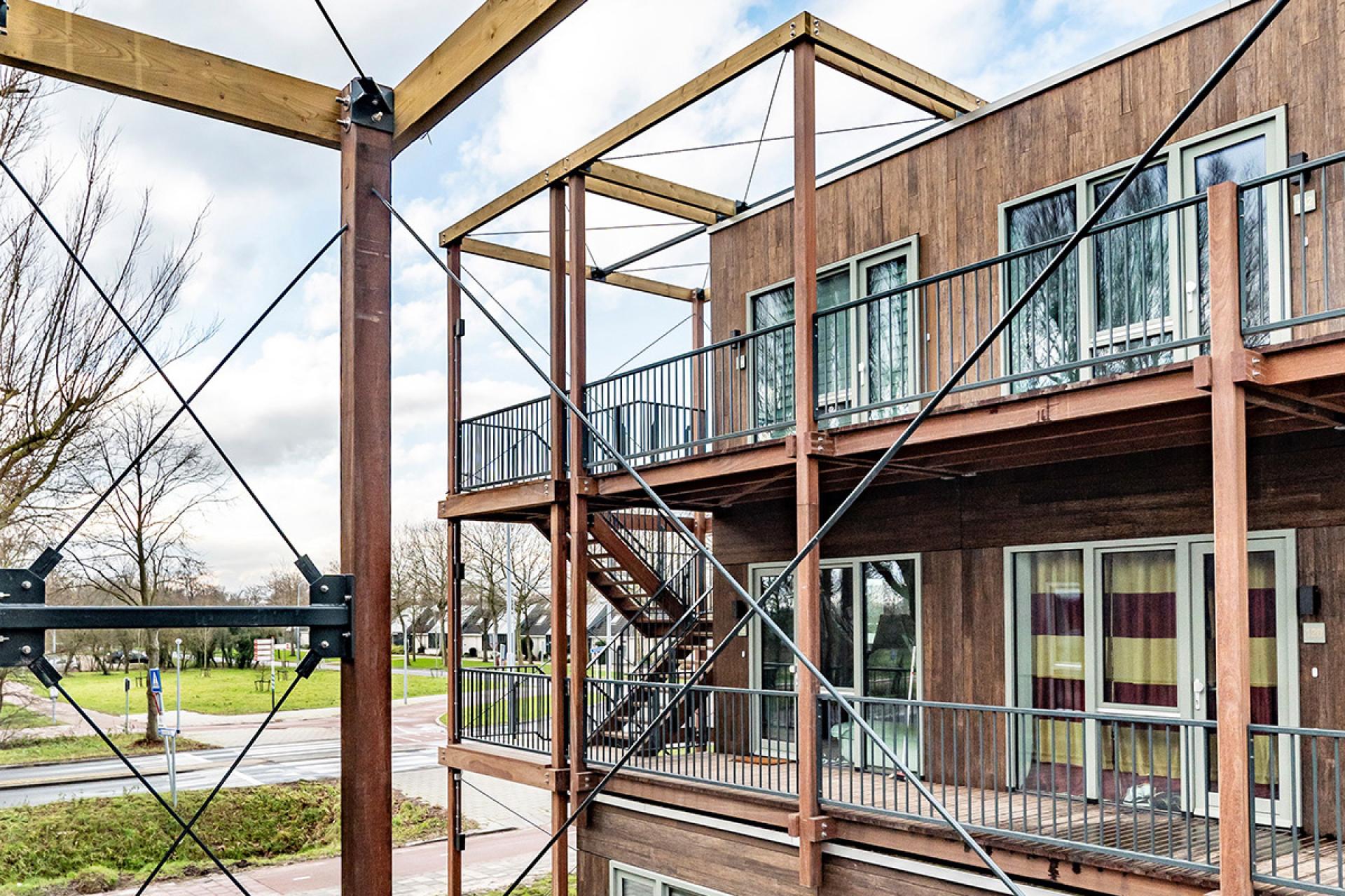 Galerij houtbouw Nieuw-Vennep Ymere_Martin Waalboer